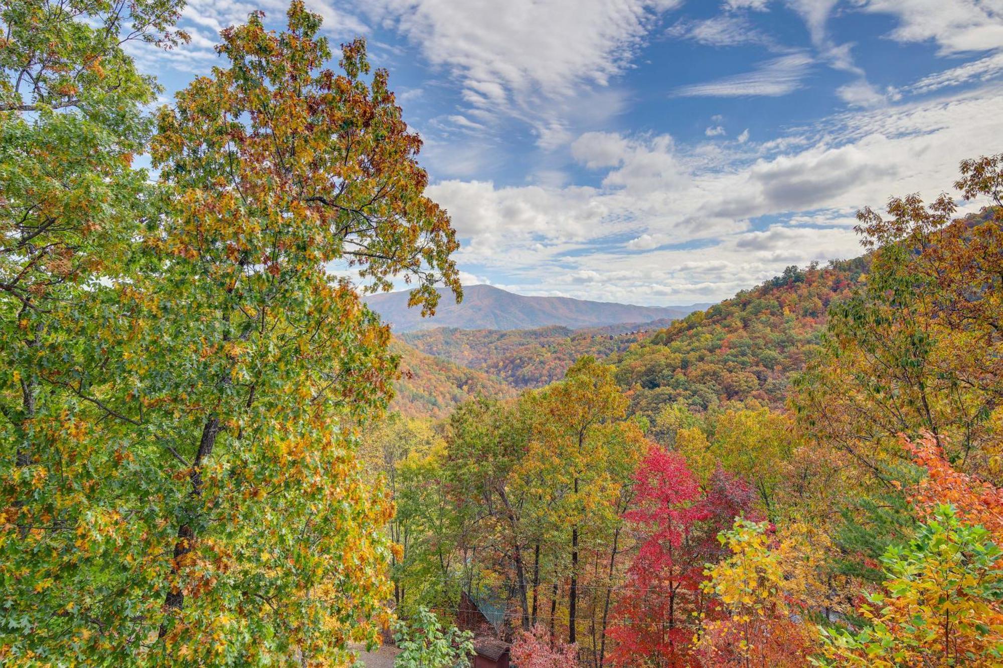 Above And Beyond Pigeon Forge Cabin With Prime Views! Екстер'єр фото