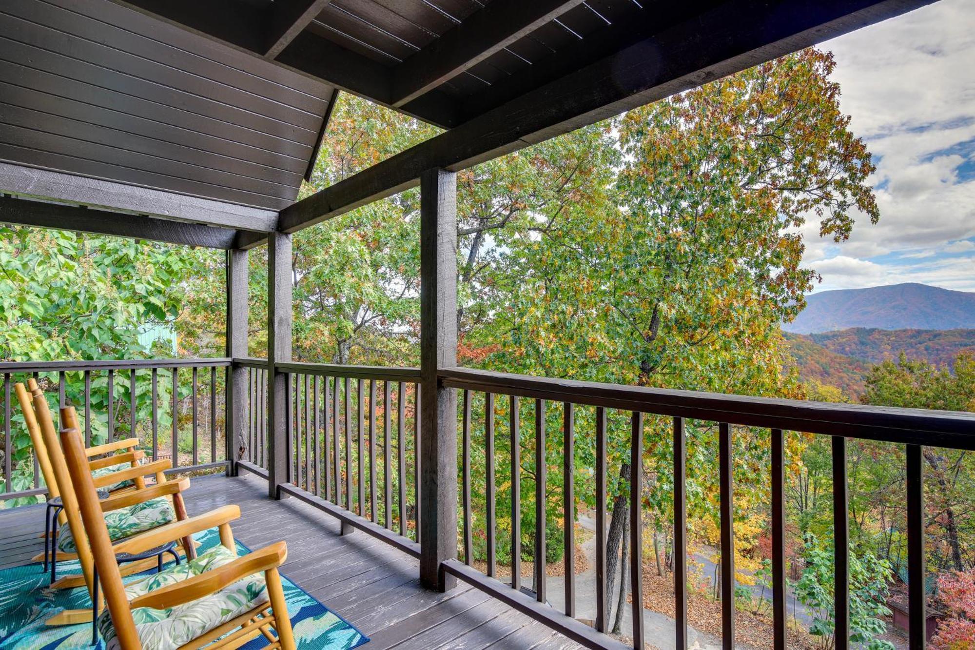 Above And Beyond Pigeon Forge Cabin With Prime Views! Екстер'єр фото
